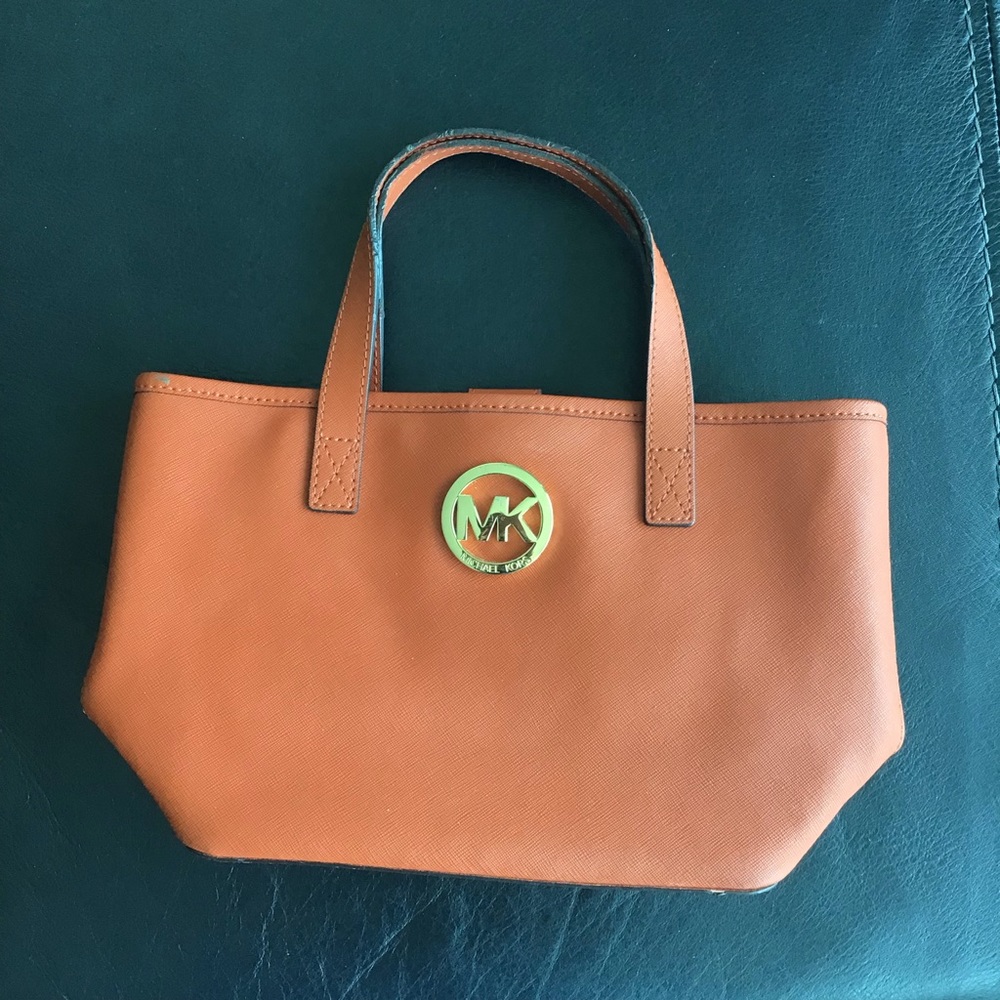 Michael Kors hand bag